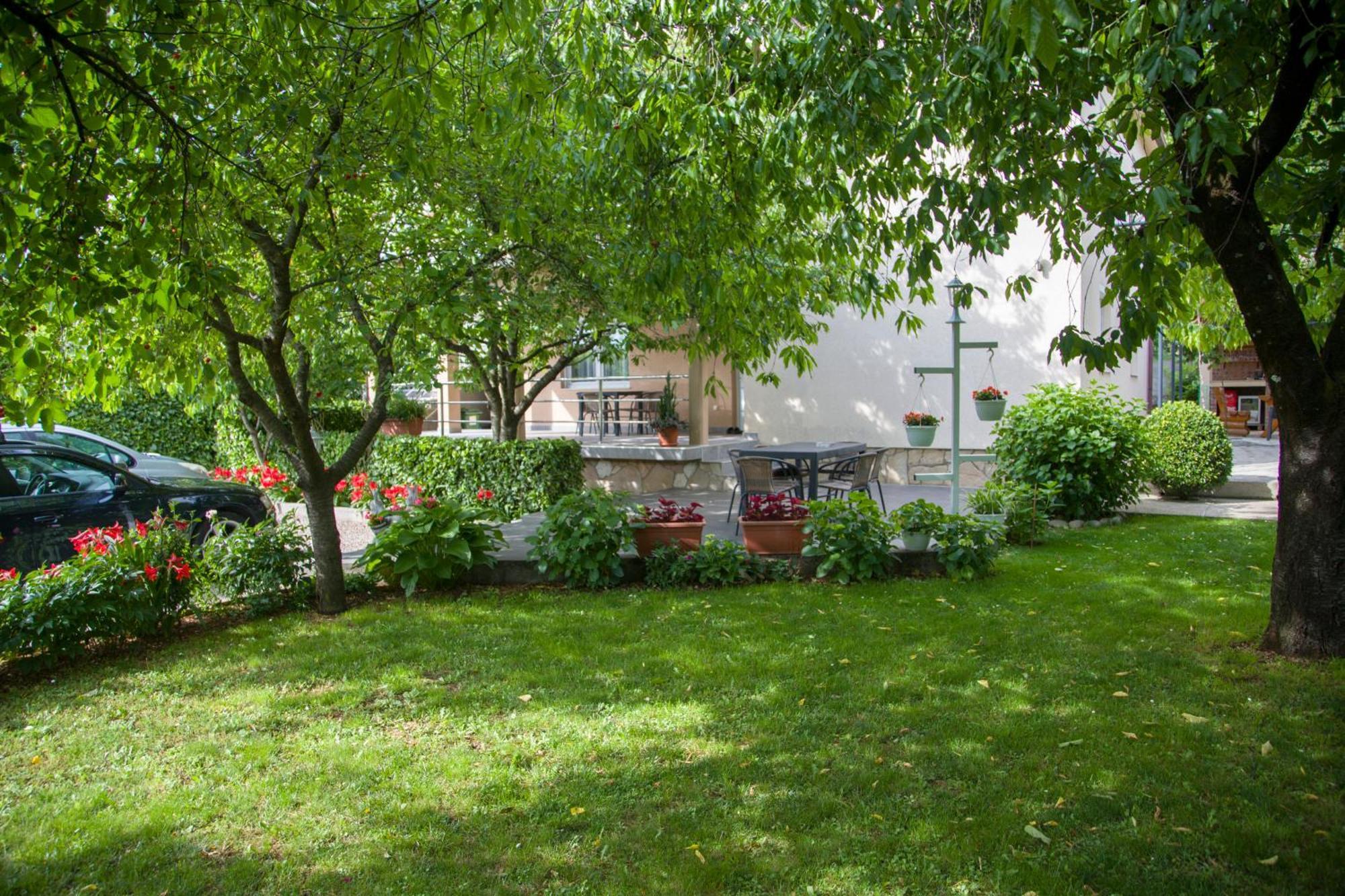 Garden Apartment Blagaj